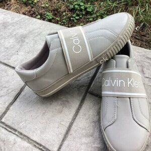 Goth y2k indie normcore gorpcore fisherman Calvin Klein Womens Sneakers 9.5